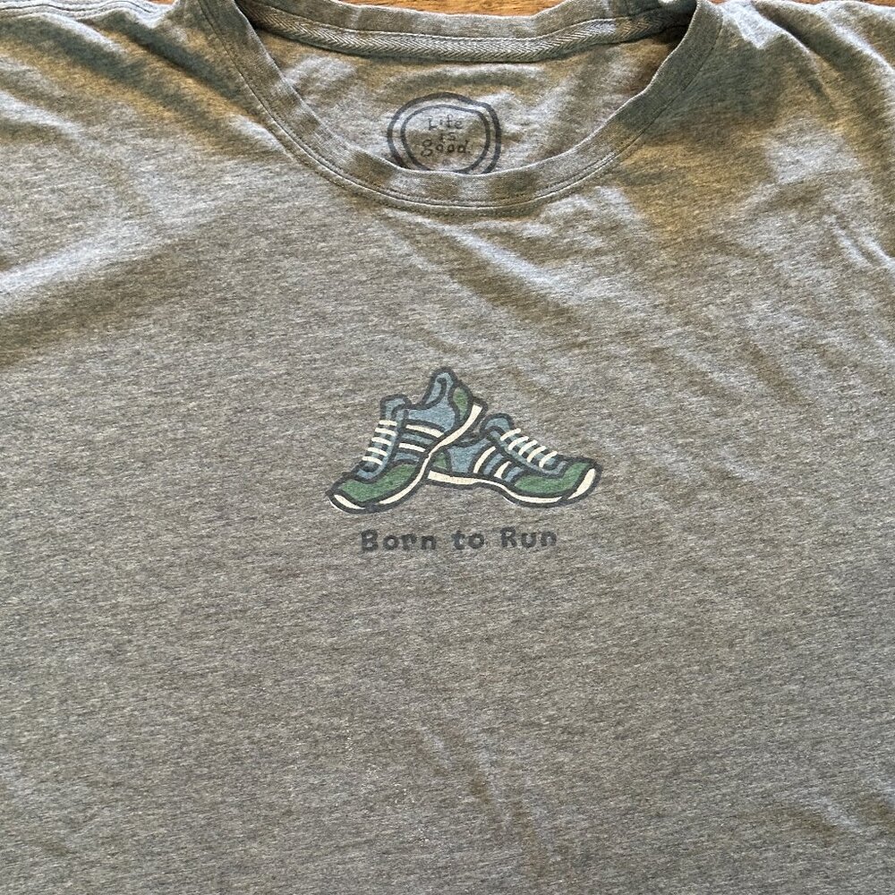 Life is Good Born to Run Red Mens XXL T Shirt Grey Runner small flaw
